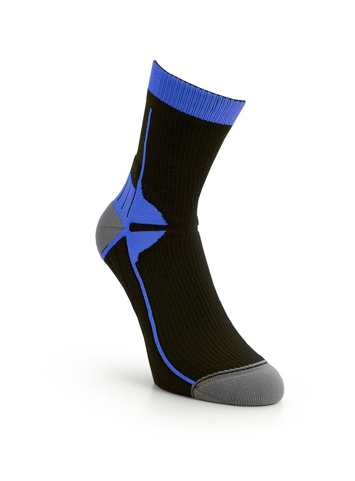 Blau schwarz TECH Running Mid Cut Kompressions-Laufsocken für Running, Trailrunning und intensive Trainingseinheiten.